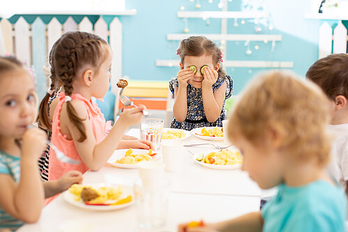 Nelle strutture di accoglienza per l'infanzia di Marly viene servito, ove possibile, cibo biologico.