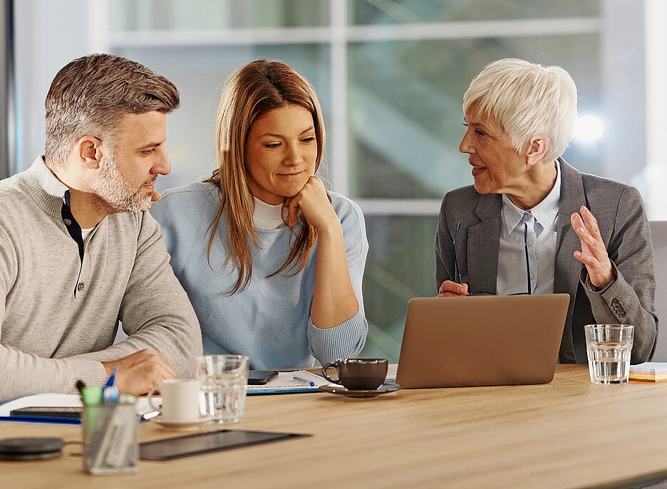 Grazie a buone prestazioni previdenziali, i comuni possono posizionarsi come datori di lavoro attraenti.