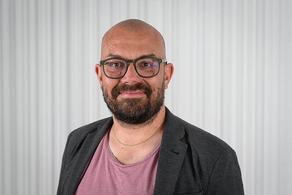 Il giornalista ed esperto di IA Reto Vogt consiglia a tutti i comuni di occuparsi di intelligenza artificiale.